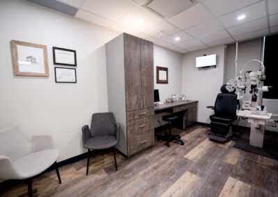 Vivid Vision Optometry Clinic